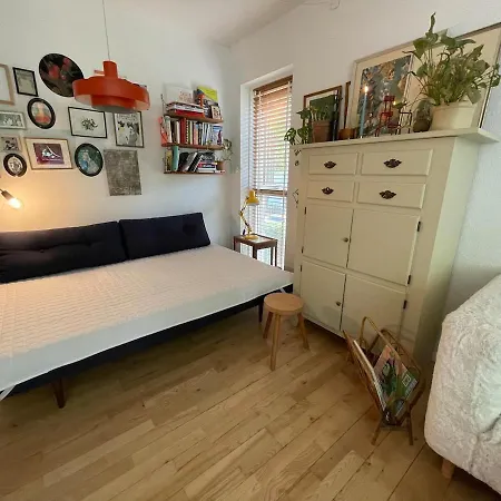 Flat Near Metro, Shopping & Park